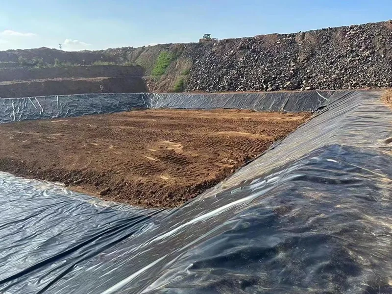 Forro de geomembrana de alta durabilidade – Material confiável de isolamento e prevenção de infiltração
